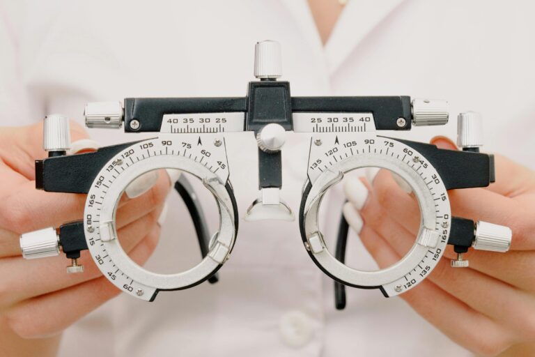 hamowanie krótkowzroczności soczewką okularową miyosmart
